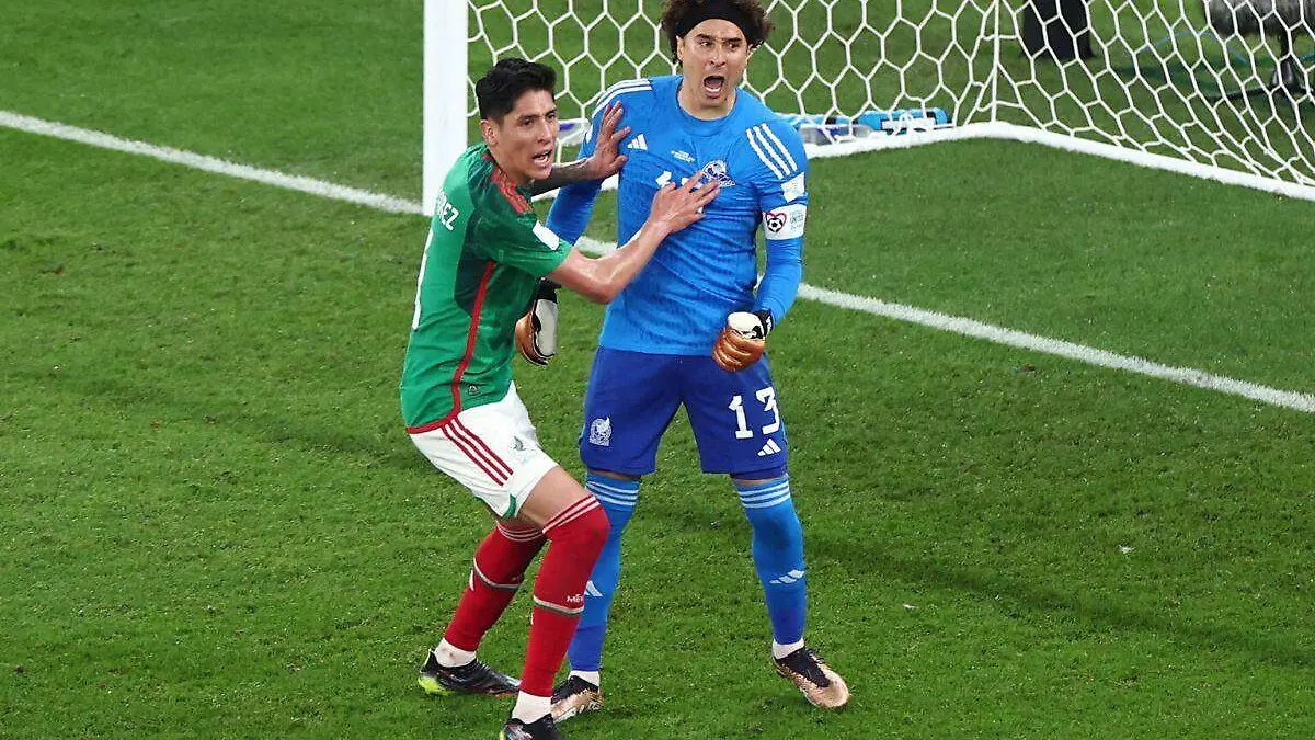 ¡Gracias, San Memo! Ochoa ataja penal y salva a México en primer partido de Qatar 2022